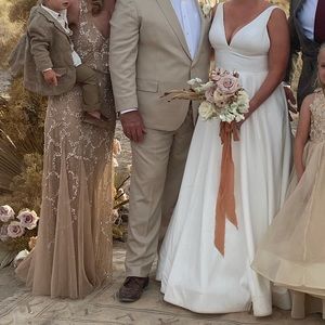 Adrianna Papell Embellished Cowl-Back blouson bodice Gown in Champagne Size 6